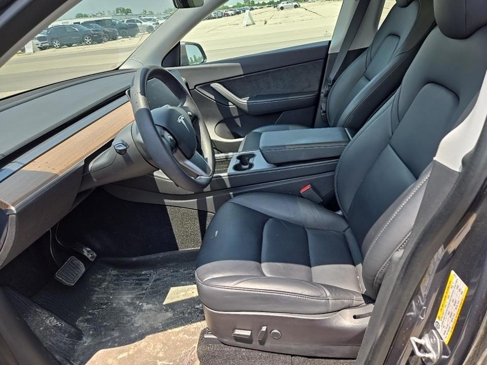 2021 Tesla Model Y Long Range photo 5