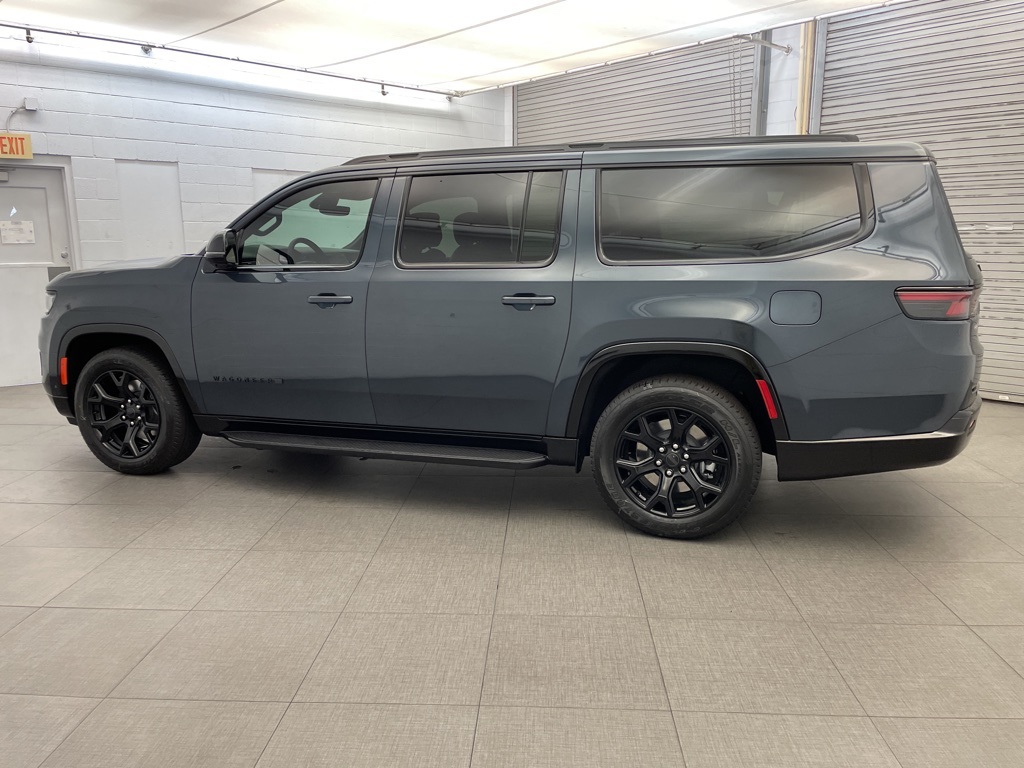 2025 Jeep Wagoneer L Series II photo 4
