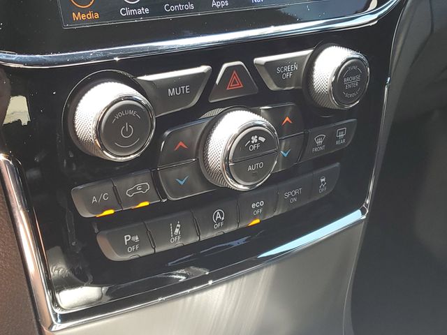 2020 Jeep Grand Cherokee Altitude photo 28