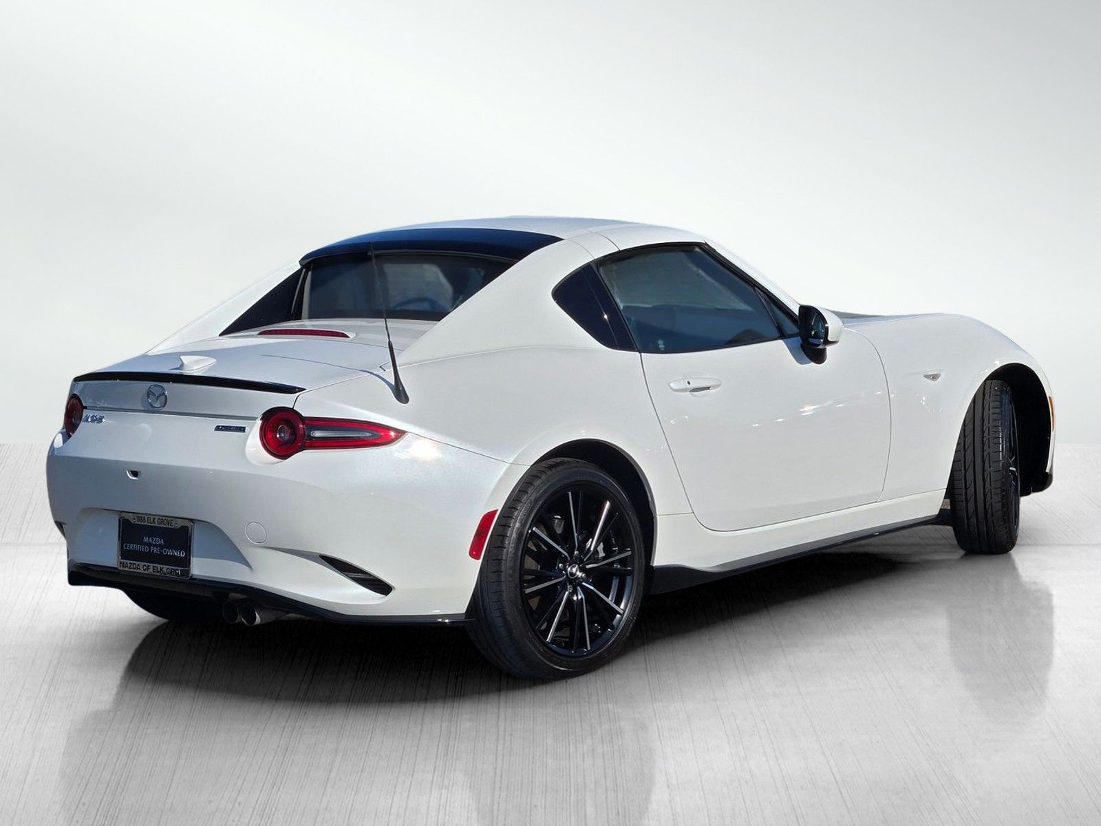 2024 Mazda MX-5 Miata Miata RF Grand Touring photo 4