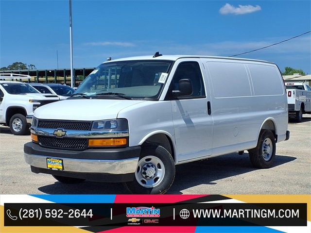 2025 Chevrolet Express Cargo Work Van's photo