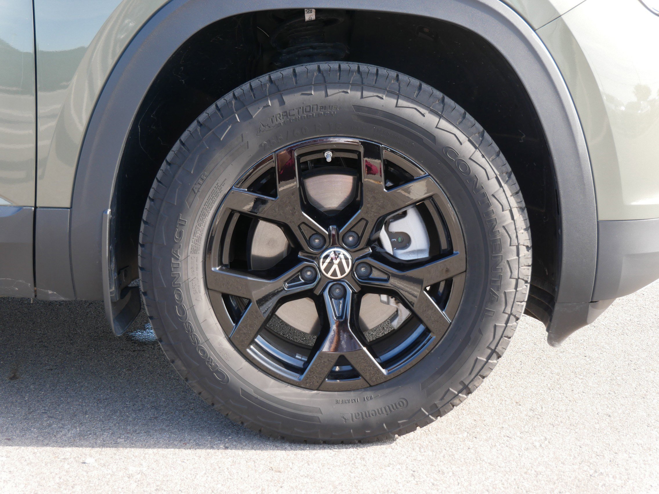 2025 Volkswagen Atlas Peak Edition photo 13