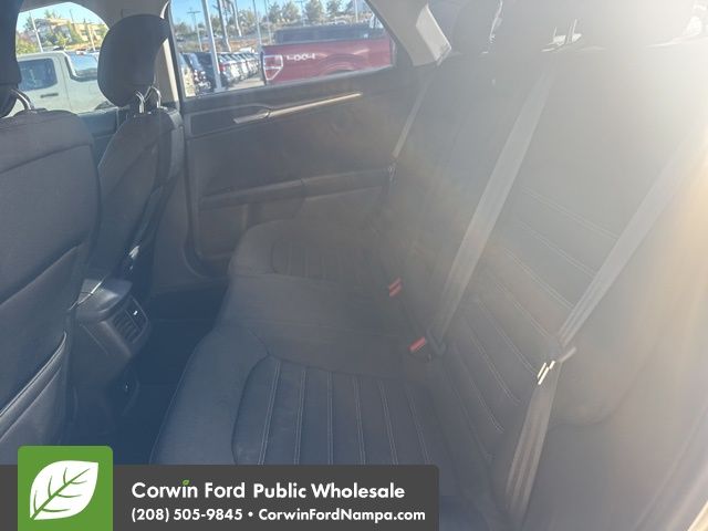 2013 Ford Fusion SE photo 11