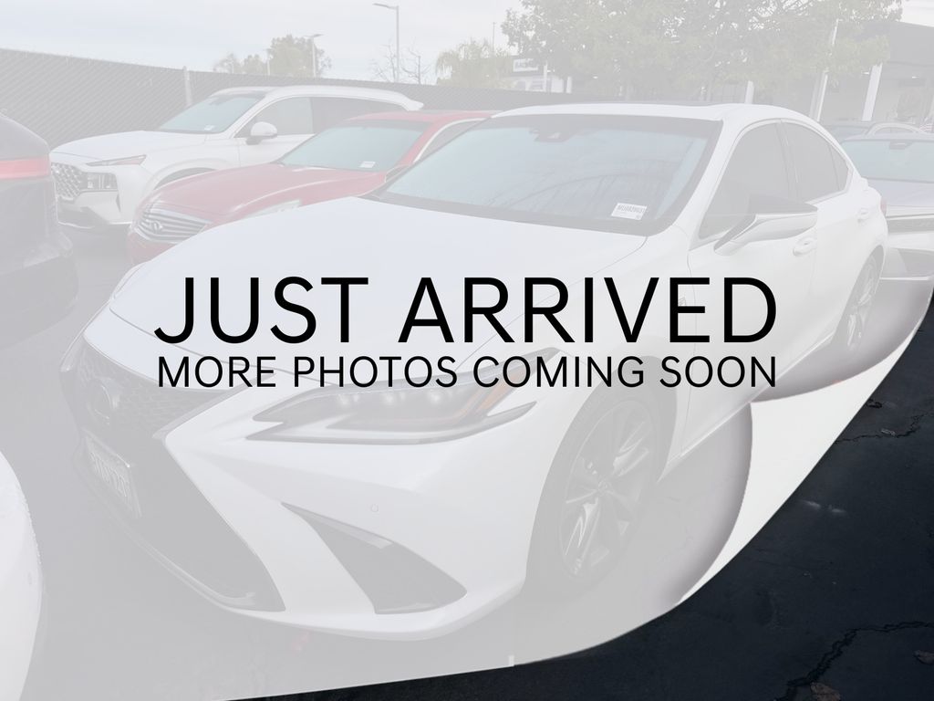 2021 Lexus ES F SPORT's photo