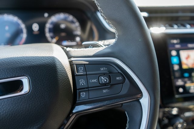 2023 Jeep Grand Cherokee Altitude photo 17