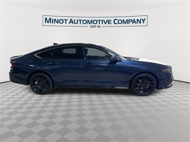 2024 Honda Accord Hybrid Touring photo 9