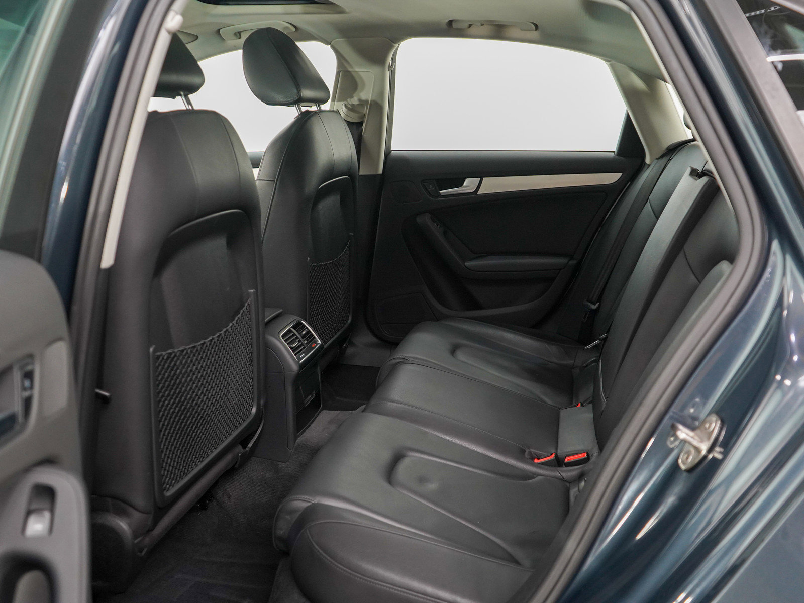 2011 Audi A4 2.0T Premium Plus photo 15