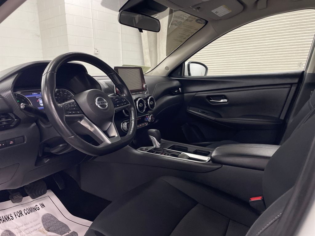 2023 Nissan Sentra SV photo 4