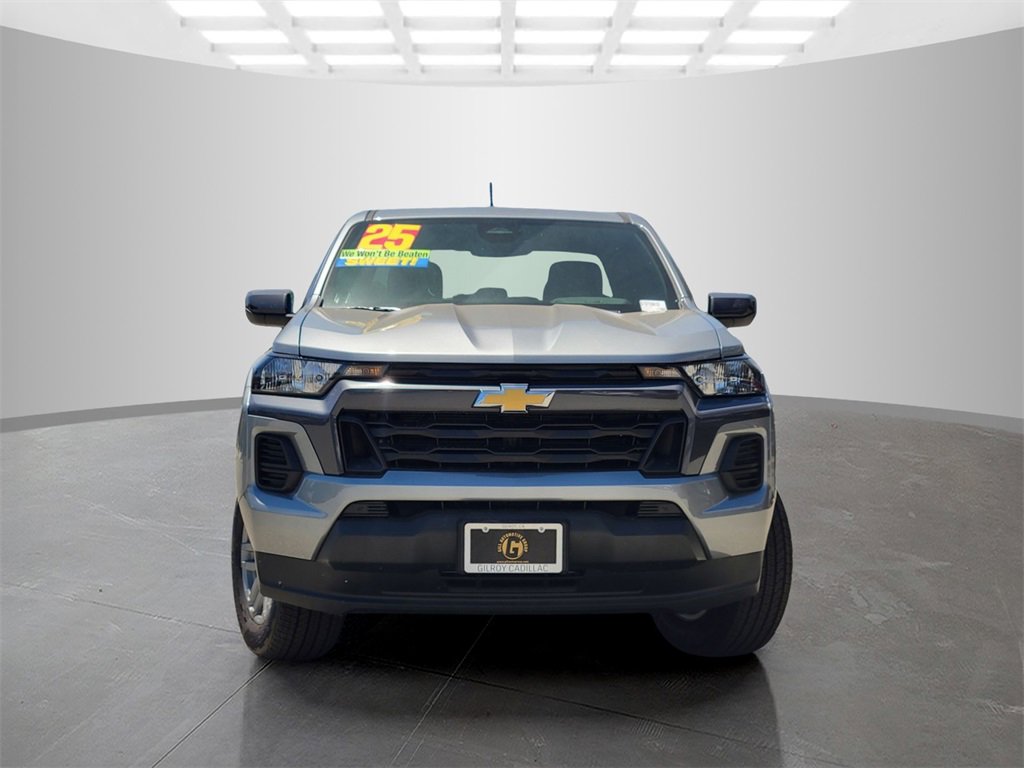 2025 Chevrolet Colorado Work Truck LT photo 2