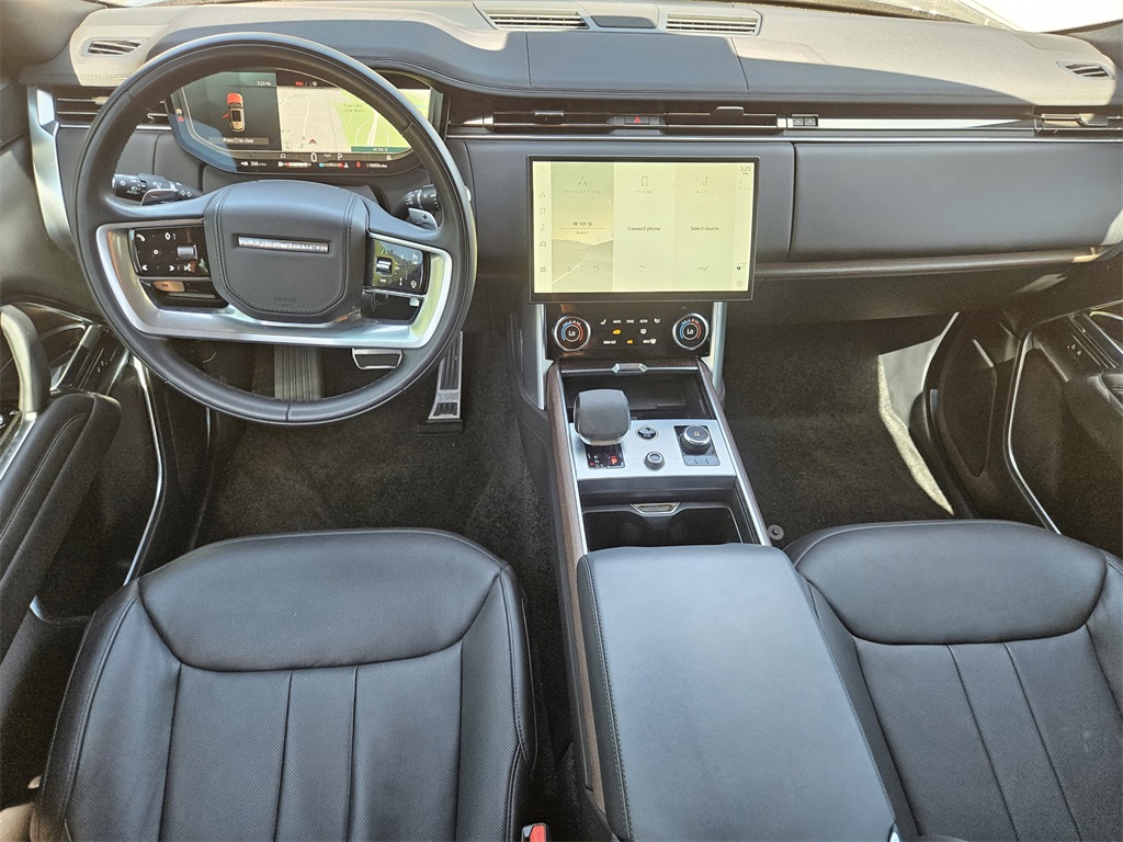 2023 Land Rover Range Rover SE photo 19