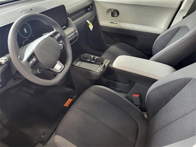 2025 Hyundai Ioniq 5 SE photo 11