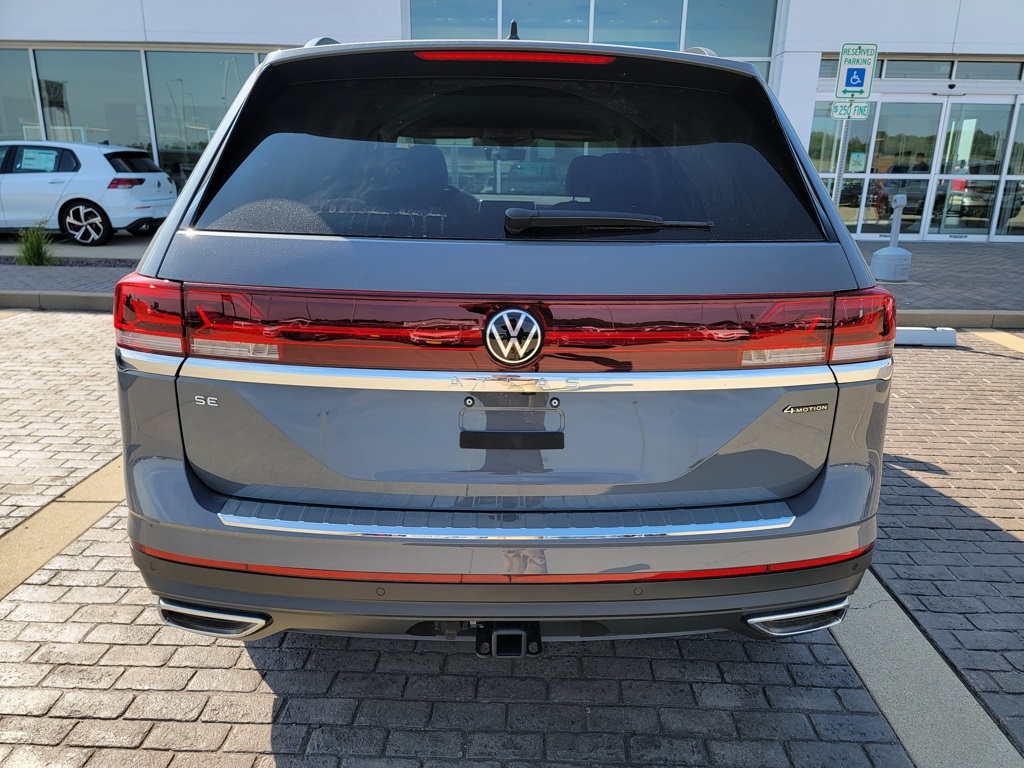 2026 Volkswagen Atlas SE Technology photo 3