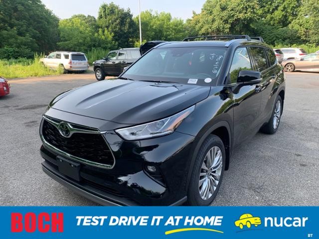 Certified Pre-Owned 2023 Toyota Highlander Platinum AWD Sport Utility ...
