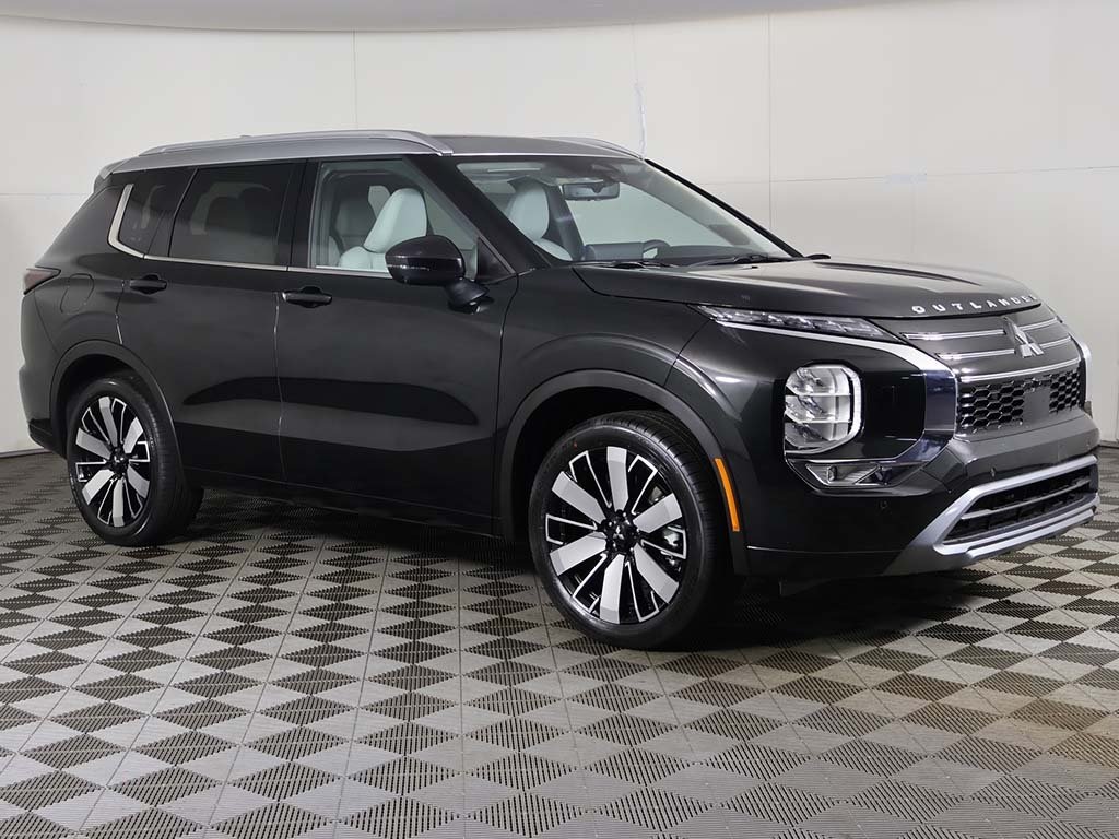 2025 Mitsubishi Outlander Platinum photo 2