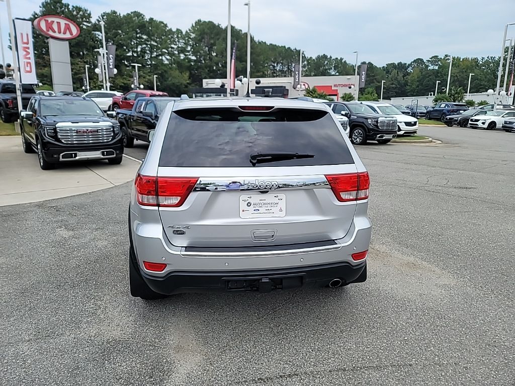 2011 Jeep Grand Cherokee Overland photo 6