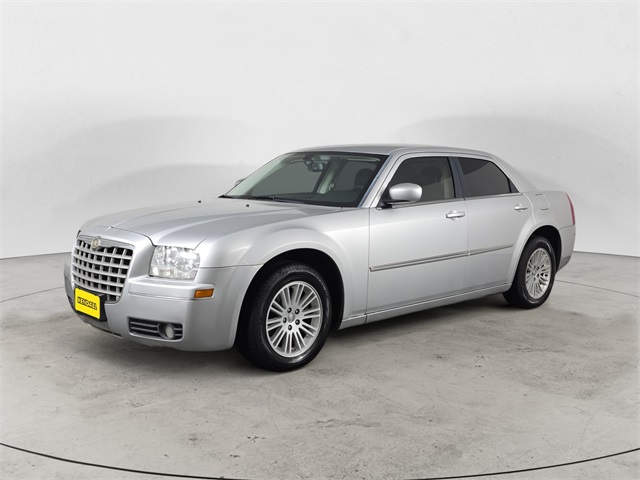 2009 Chrysler 300 Touring's photo