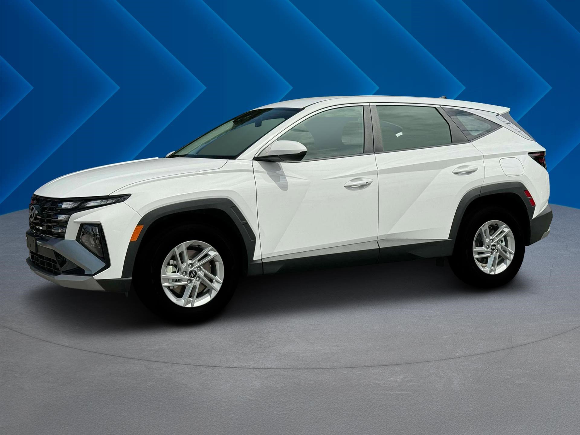 2025 Hyundai Tucson SE photo 2