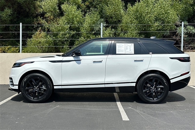 2025 Land Rover Range Rover Velar SE photo 2