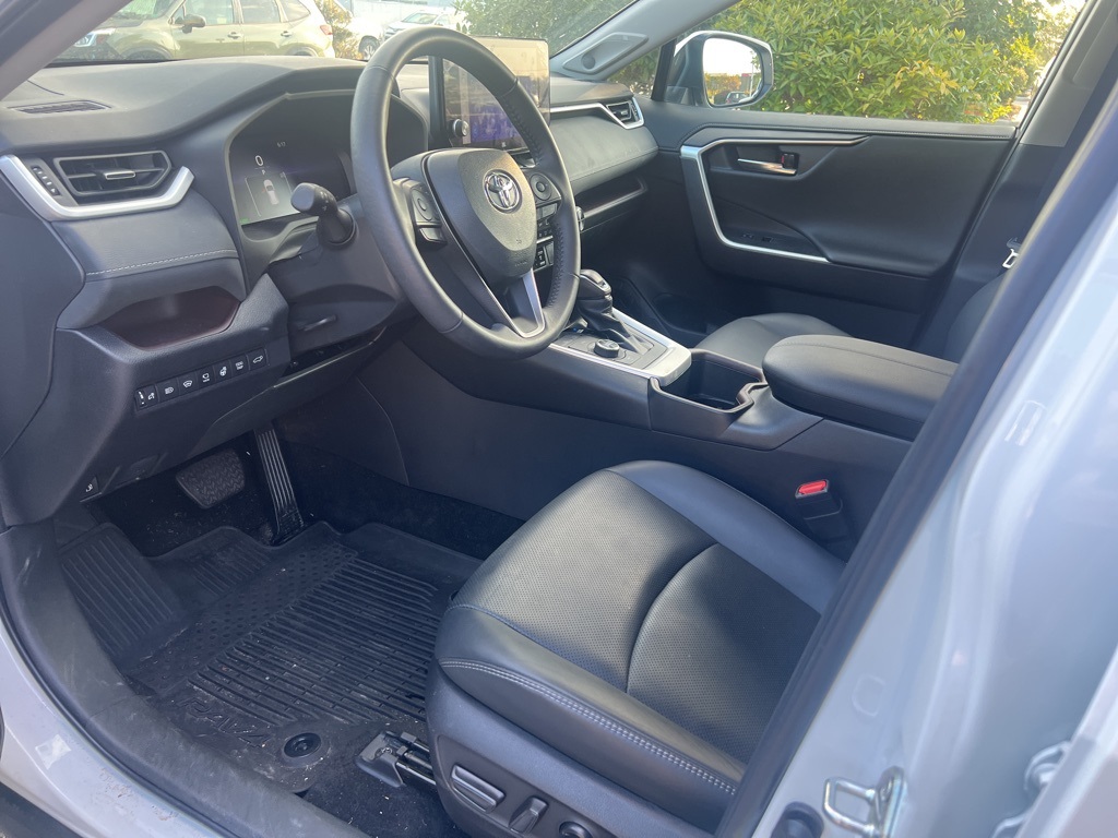 2024 Toyota RAV4 Hybrid Limited photo 12