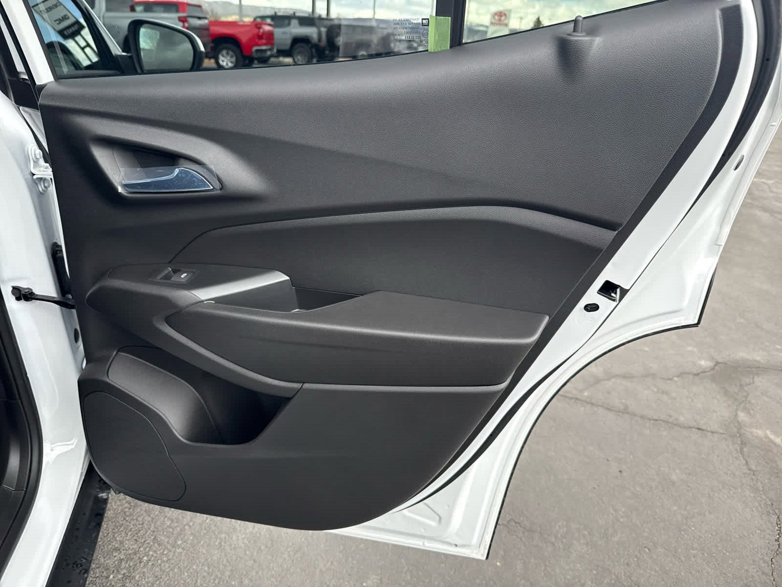 2025 Chevrolet Trax LT photo 24