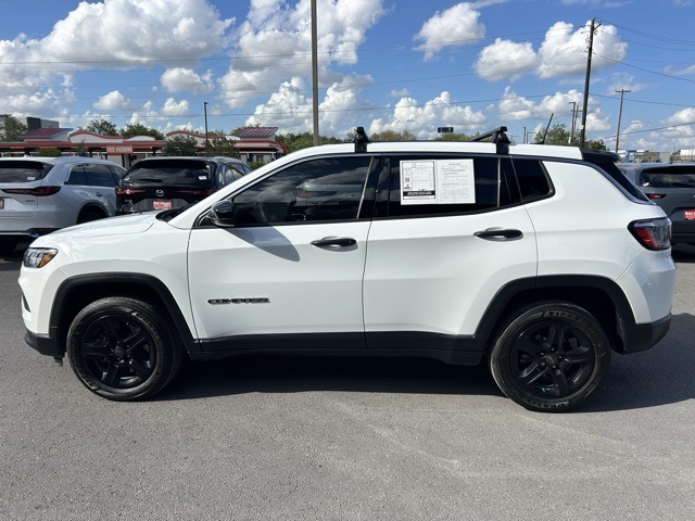 2023 Jeep Compass Sport photo 4
