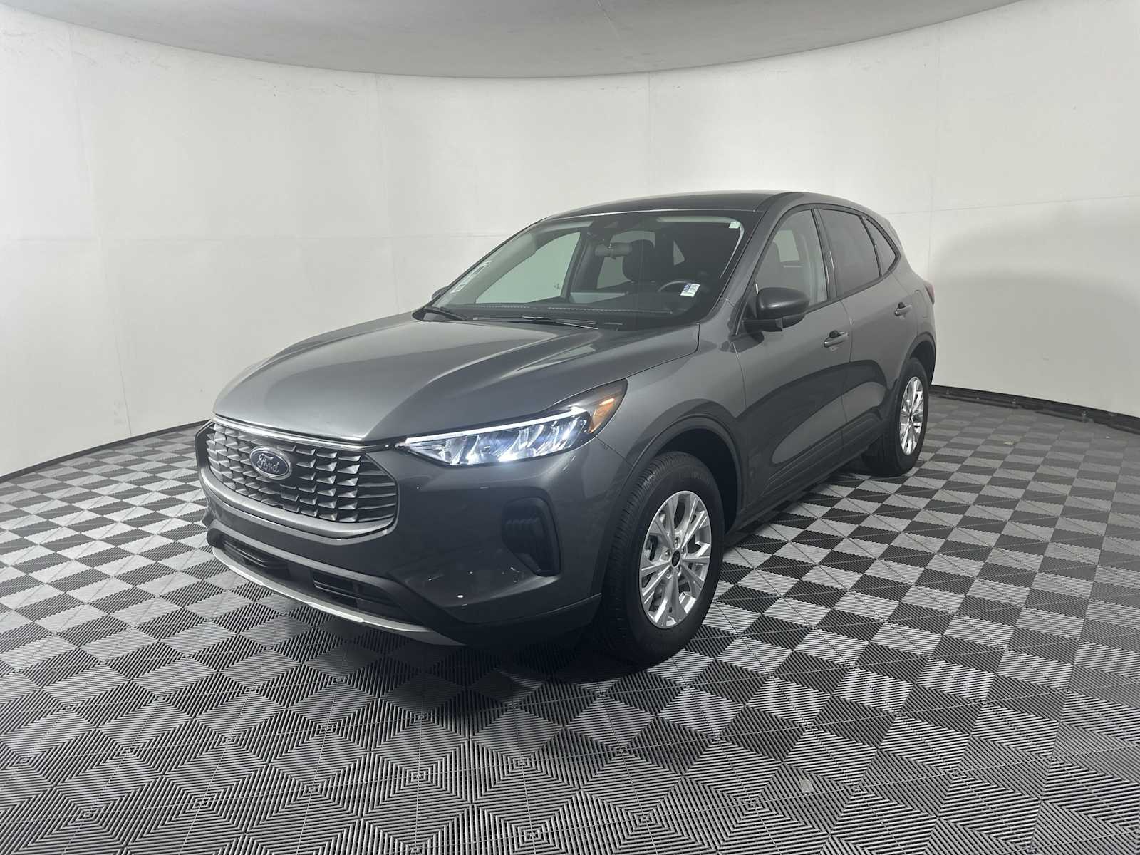 2025 Ford Escape Active photo 2