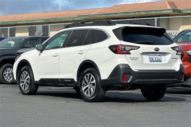 2021 Subaru Outback Premium photo 4