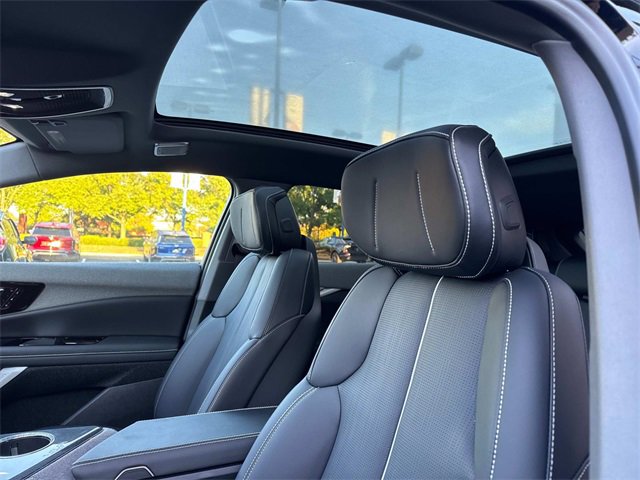 2025 Cadillac Optiq Sport photo 13