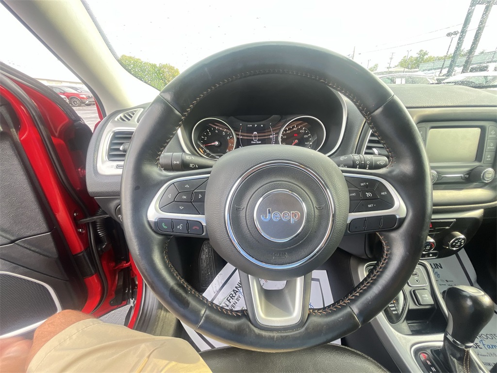 2018 Jeep Compass Latitude photo 12