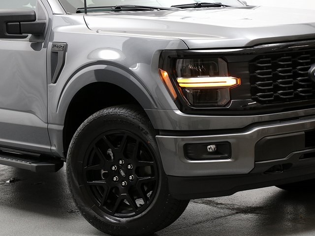 2025 Ford F-150 STX photo 3
