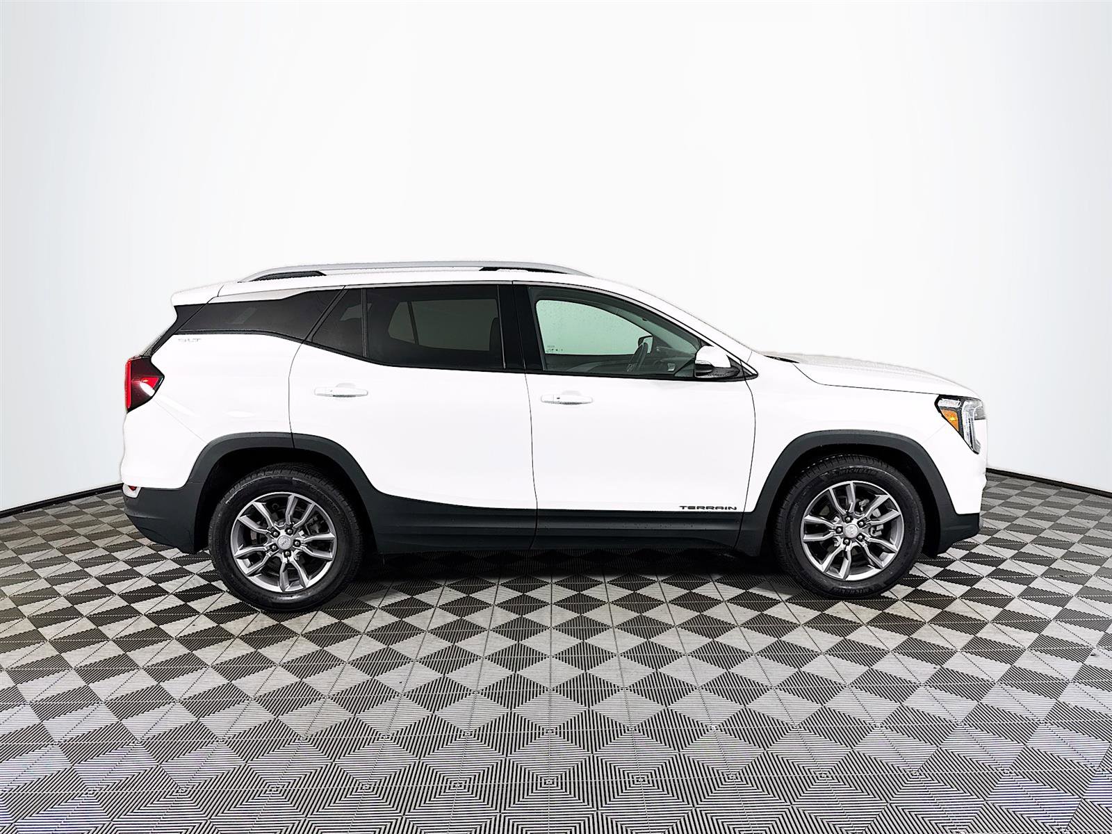 2022 Gmc Terrain SLT photo 5