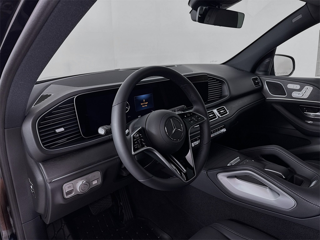 2025 Mercedes Benz GLE 350 4MATIC photo 4