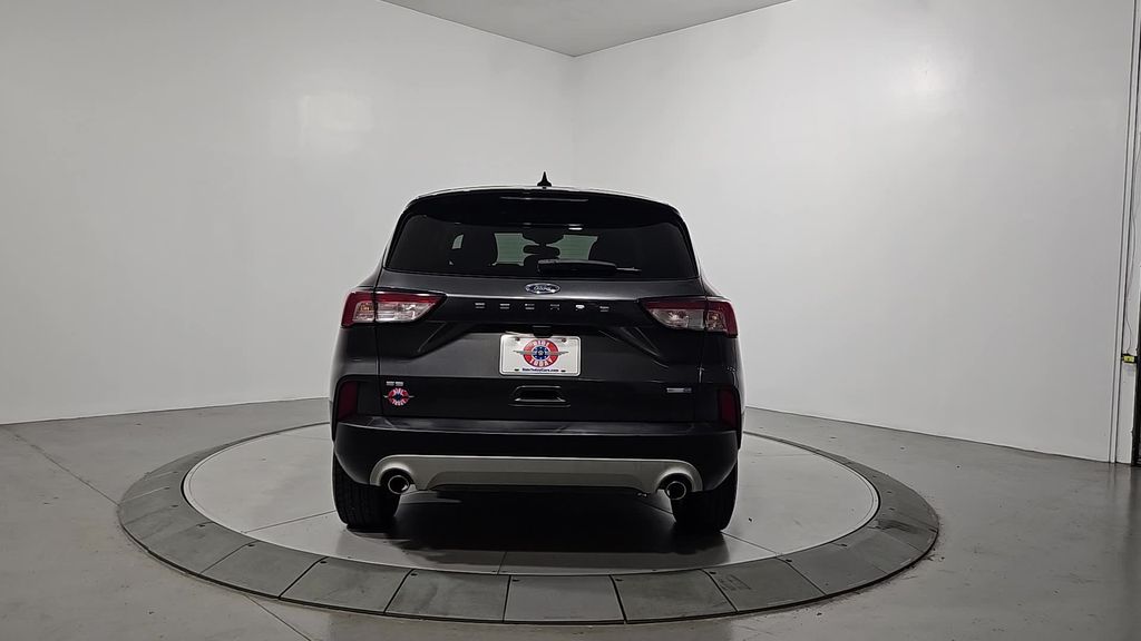 2020 Ford Escape SE photo 4