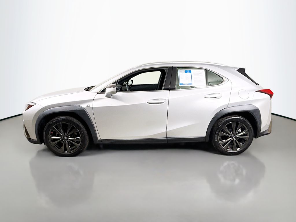 2019 Lexus UX 200 F SPORT photo 4
