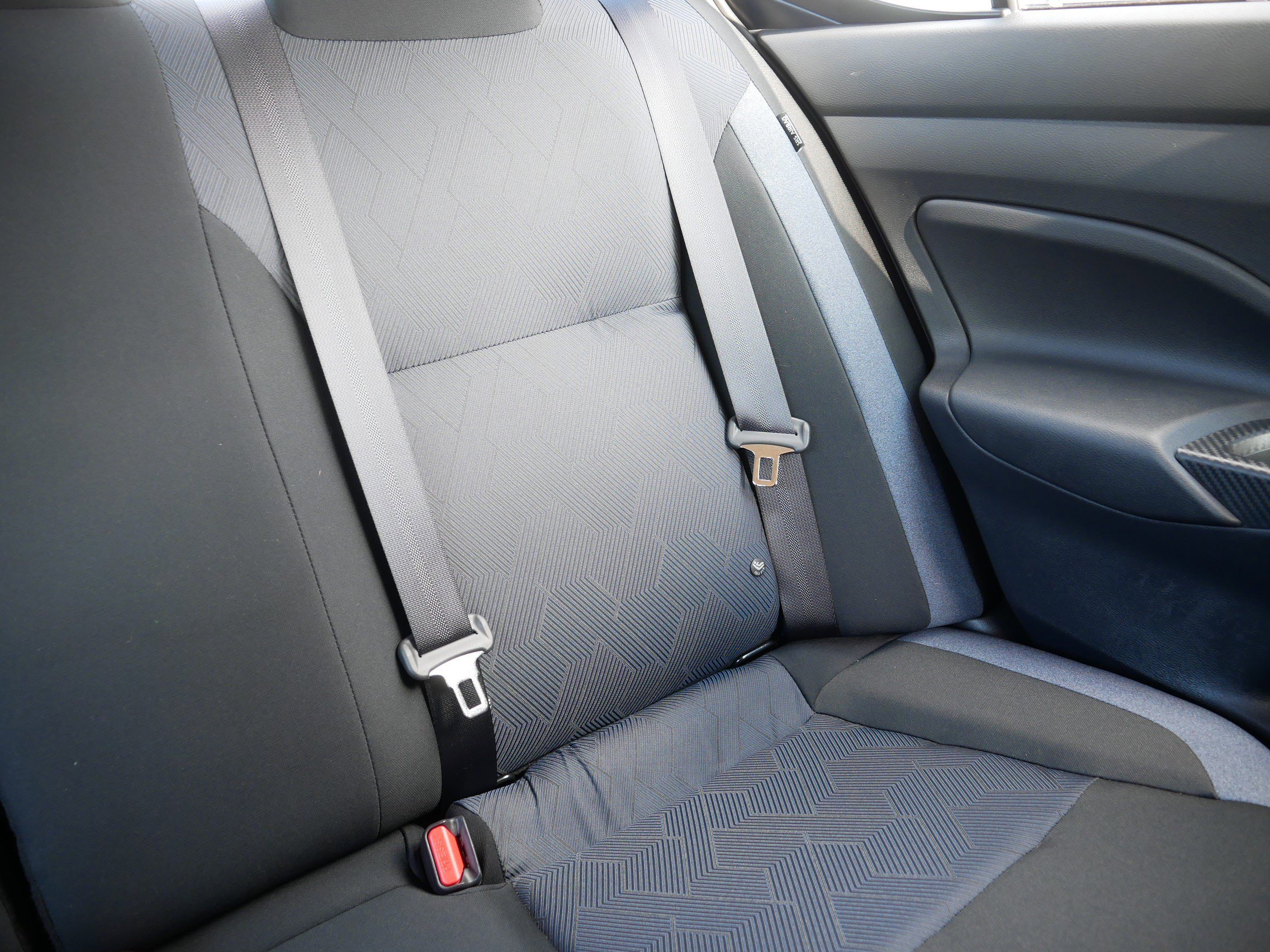 2024 Nissan Versa SV photo 14