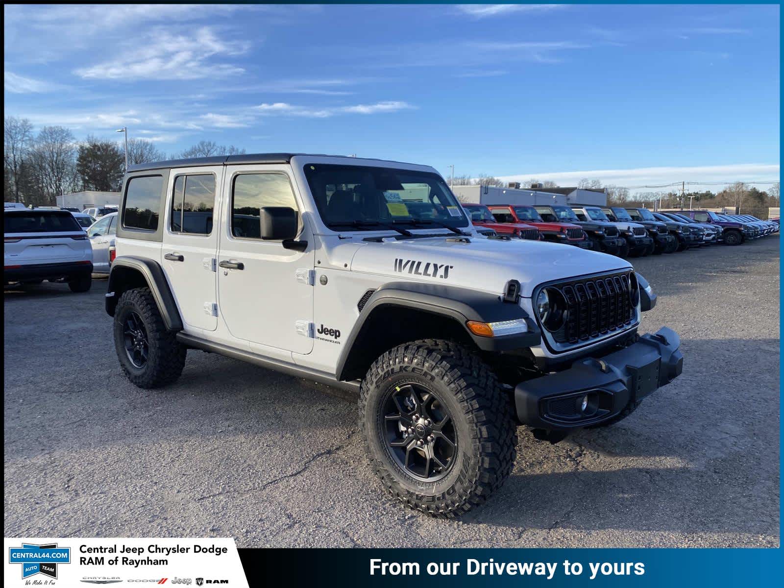 2026 Jeep Wrangler 4-Door Willys's photo