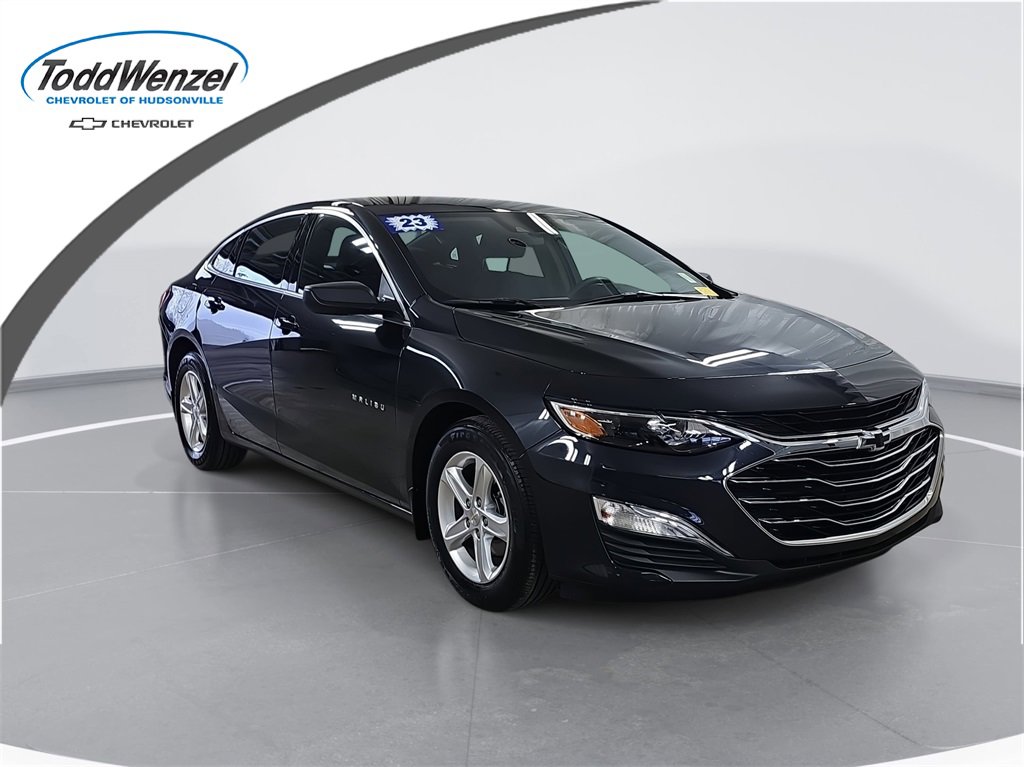 2023 Chevrolet Malibu 1LS's photo