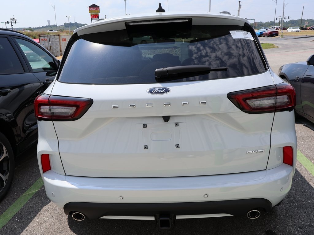 2025 Ford Escape ST-Line Elite photo 13