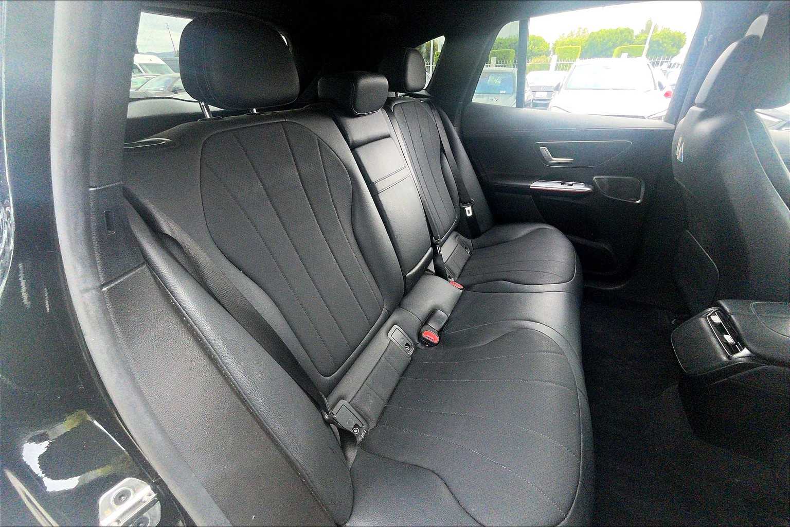 2023 Mercedes Benz EQE SUV 350 photo 17