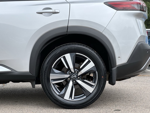 2022 Nissan Rogue SL photo 28