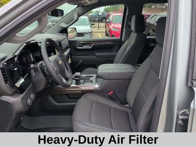 2026 Chevrolet Silverado 1500 LT photo 9