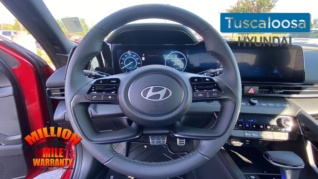 2025 Hyundai Elantra Hybrid SEL Sport photo 16