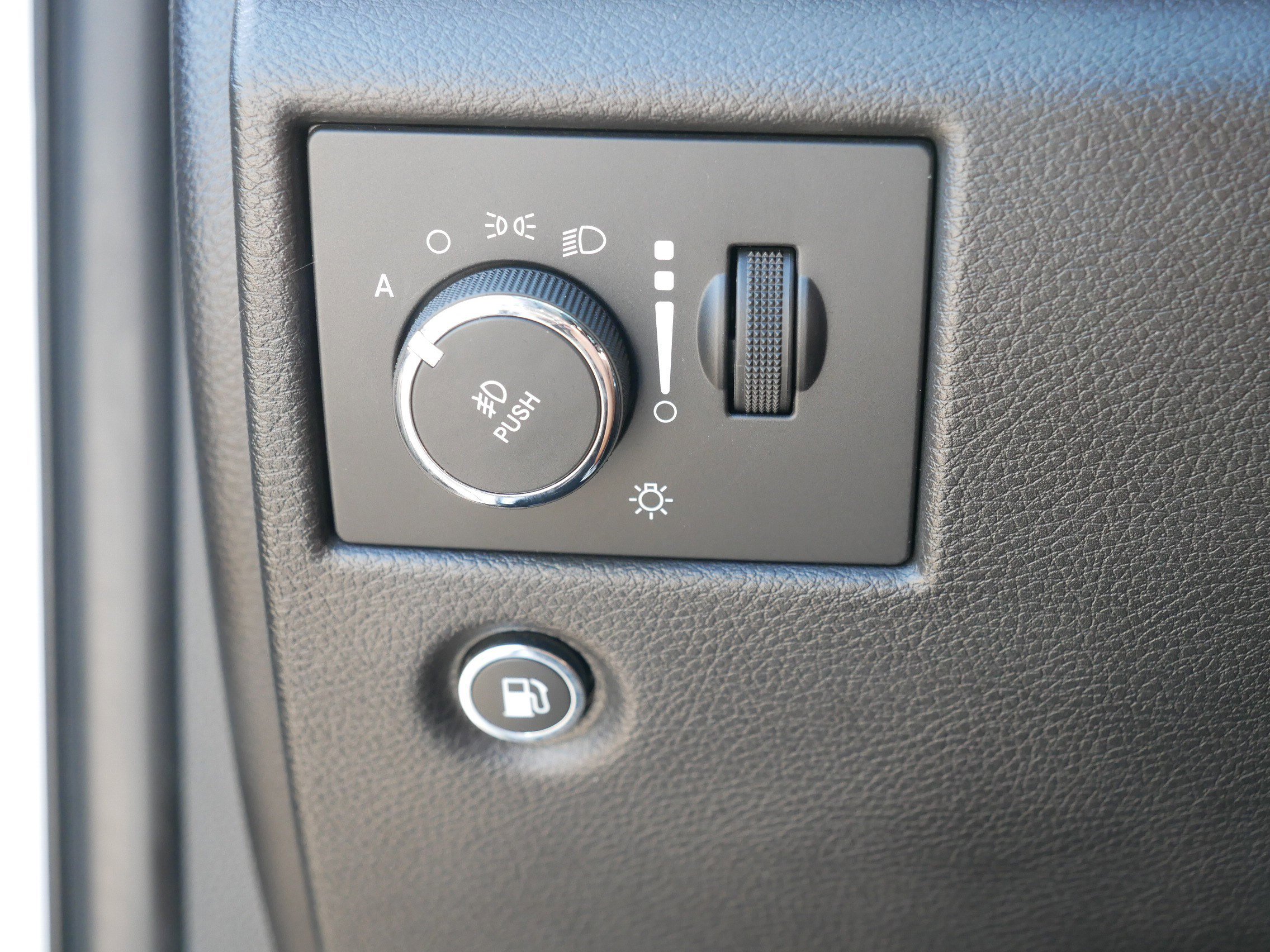 2021 Jeep Grand Cherokee Limited photo 24