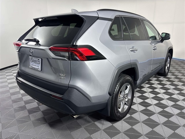 2024 Toyota RAV4 XLE photo 4