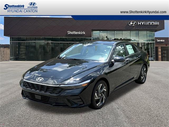 2025 Hyundai Elantra Limited's photo