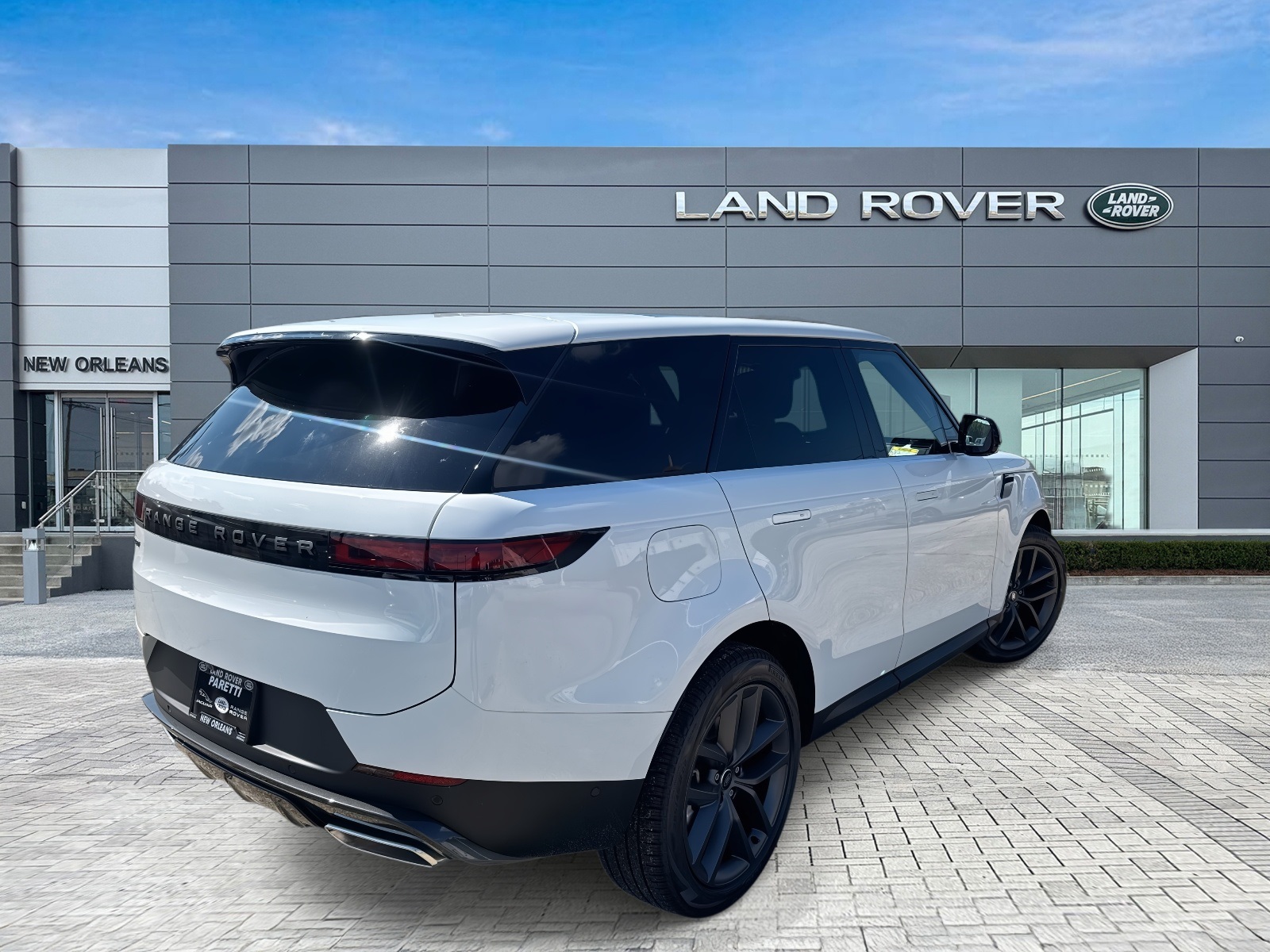 2025 Land Rover Range Rover Sport SE photo 5