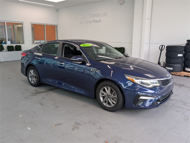 2020 Kia Optima LX photo 2