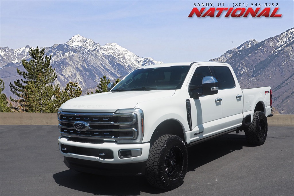 2024 Ford F-350 Super Duty Platinum's photo