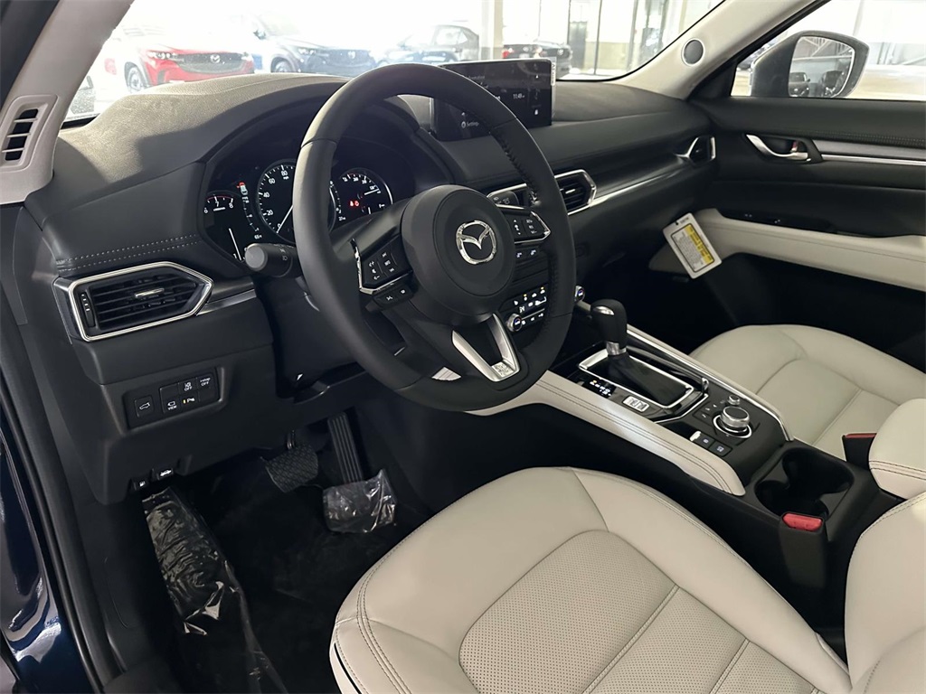 2025 Mazda CX-5 2.5 Premium Plus photo 2