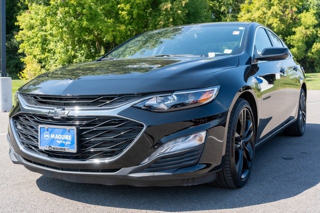 2024 Chevrolet Malibu 1LT photo 2